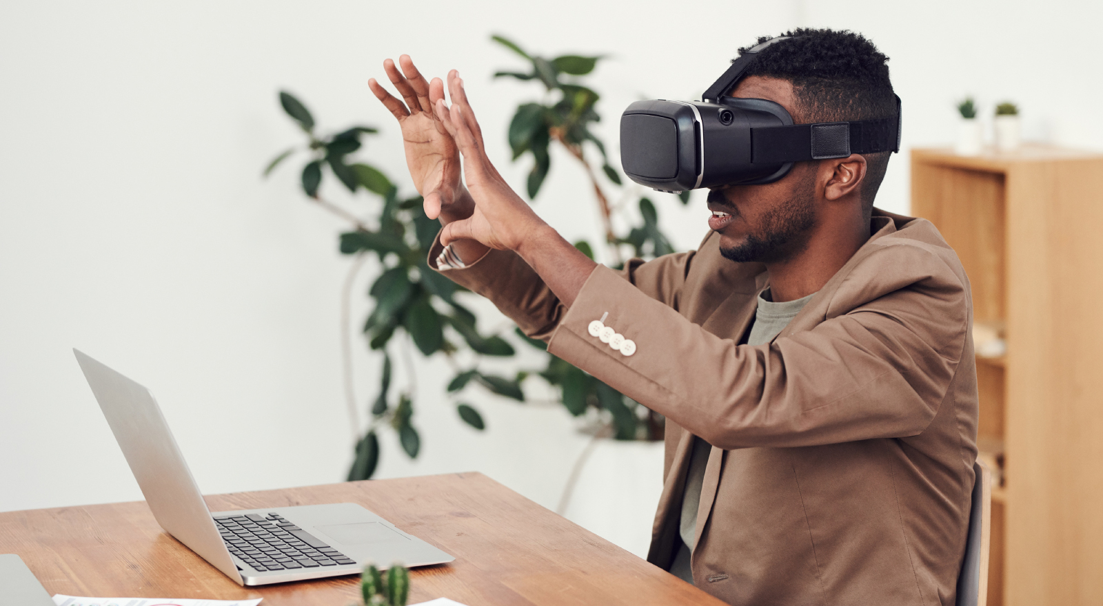 The Future of Work: How Virtual Reality is Changing the Workplace and Employee Training